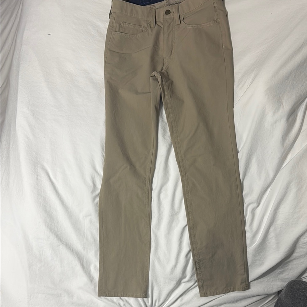 Vineyard Vines Tan Chinos Classic Fit